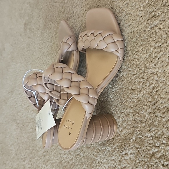 Women's Basil Mule Heels - a New Day Braided Strap Tan Size 6 - Picture 3 of 6